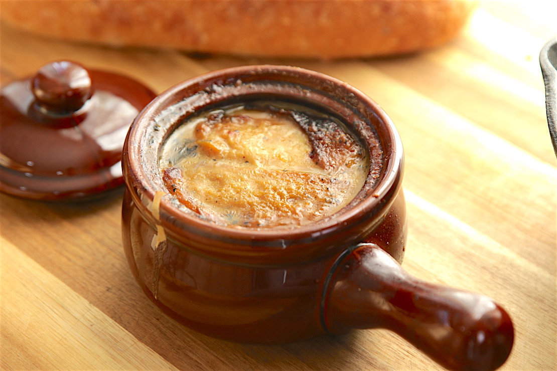 Soupe à l'oignon vegan